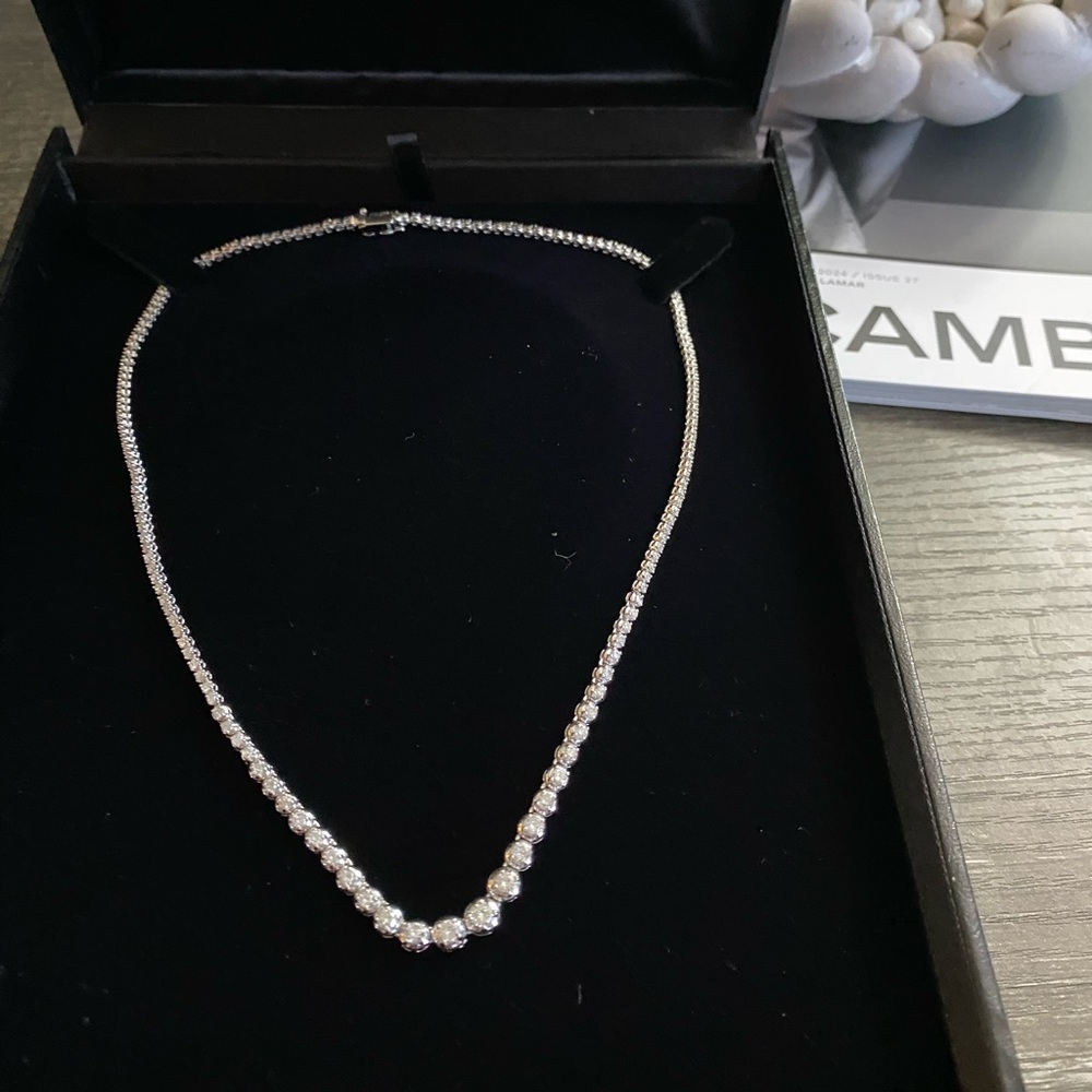 Graduated Diamond Tennis Necklace